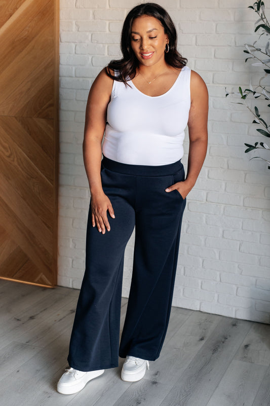 Resort Travel Wide Leg Crop Pant in Navy
