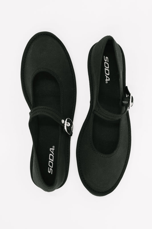 Fleta Buckle Flats in Black